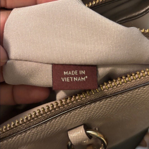 Coach Christie Carryall F36606 Leather Shoulder Bag with Gold Accents - Picture 10 of 13